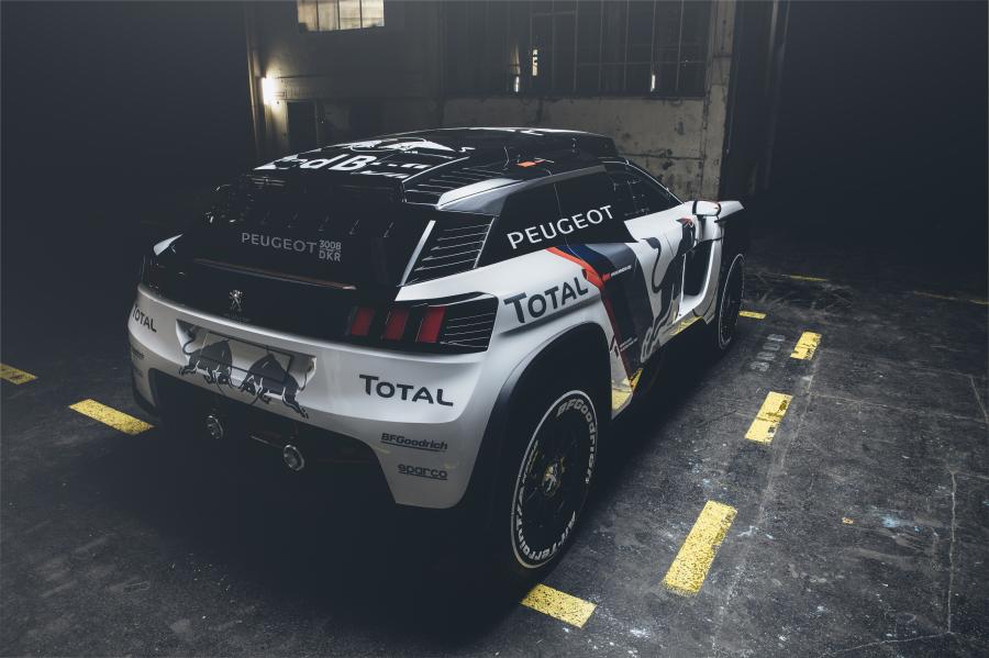  Peugeot 3008 DKR 2016 года  (фото 8 из 25)